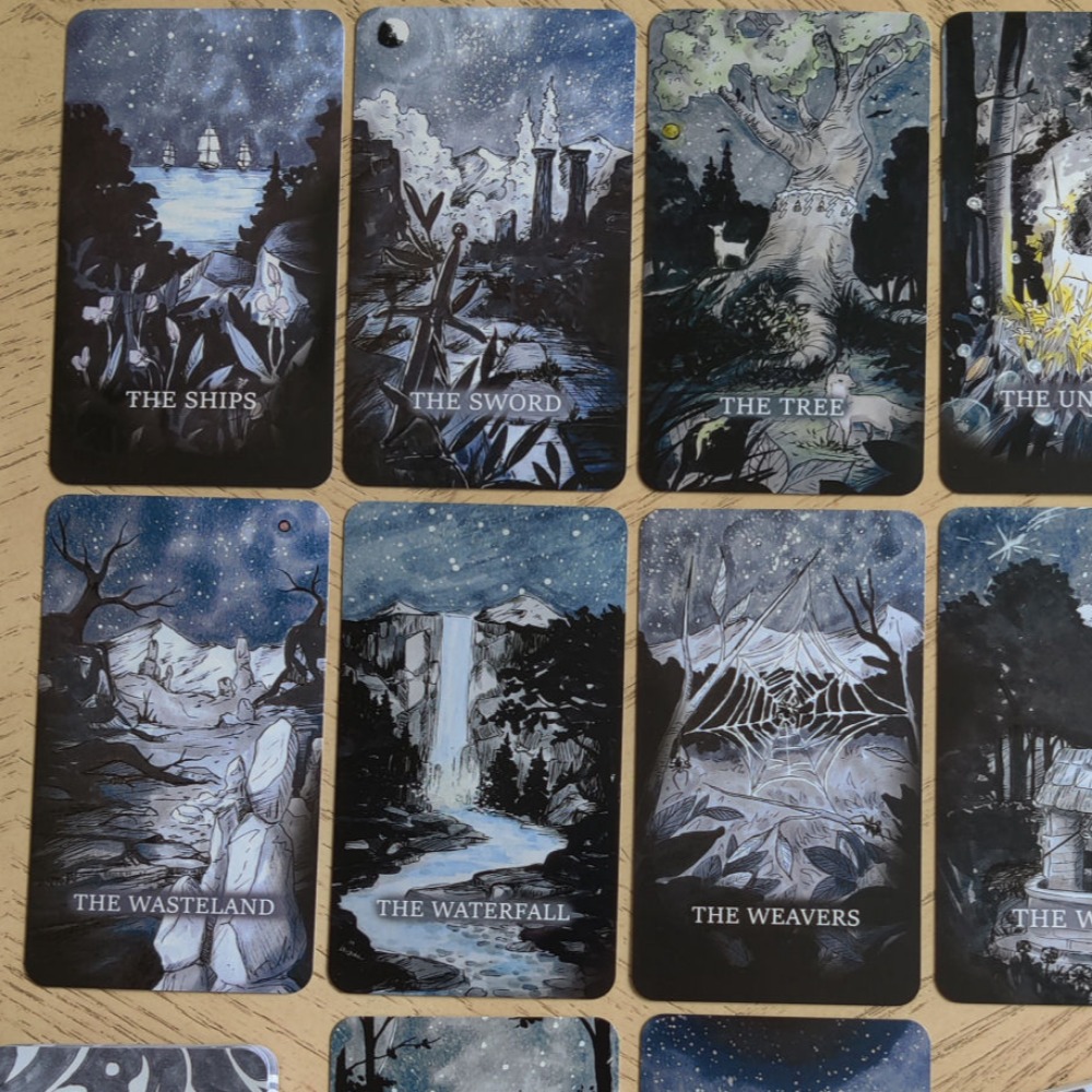 L'oracolo infinito 9 * 6 cm Un - Tarot Deck With Guidebook recensione e prezzo